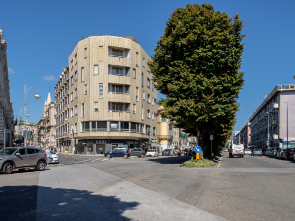 Messina - centro storico vendita immobile in palazzo di prestigio